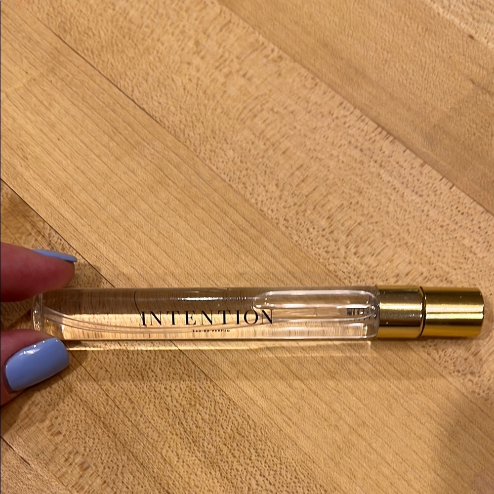 Gold Makeup Lip Gloss with Intention